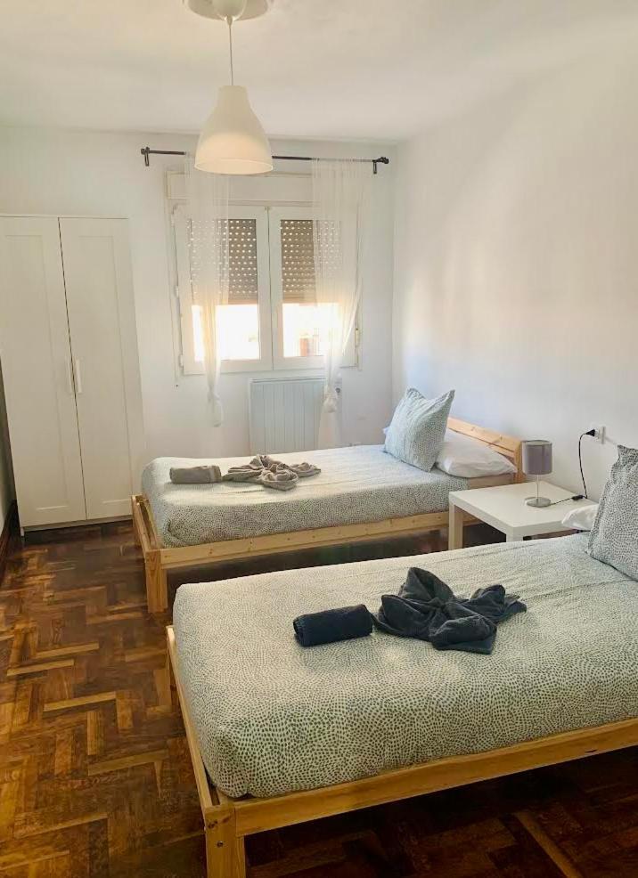 Amplio Apart 3 Dormitorios Cerca De La Playa Con Garaje Gijón Esterno foto